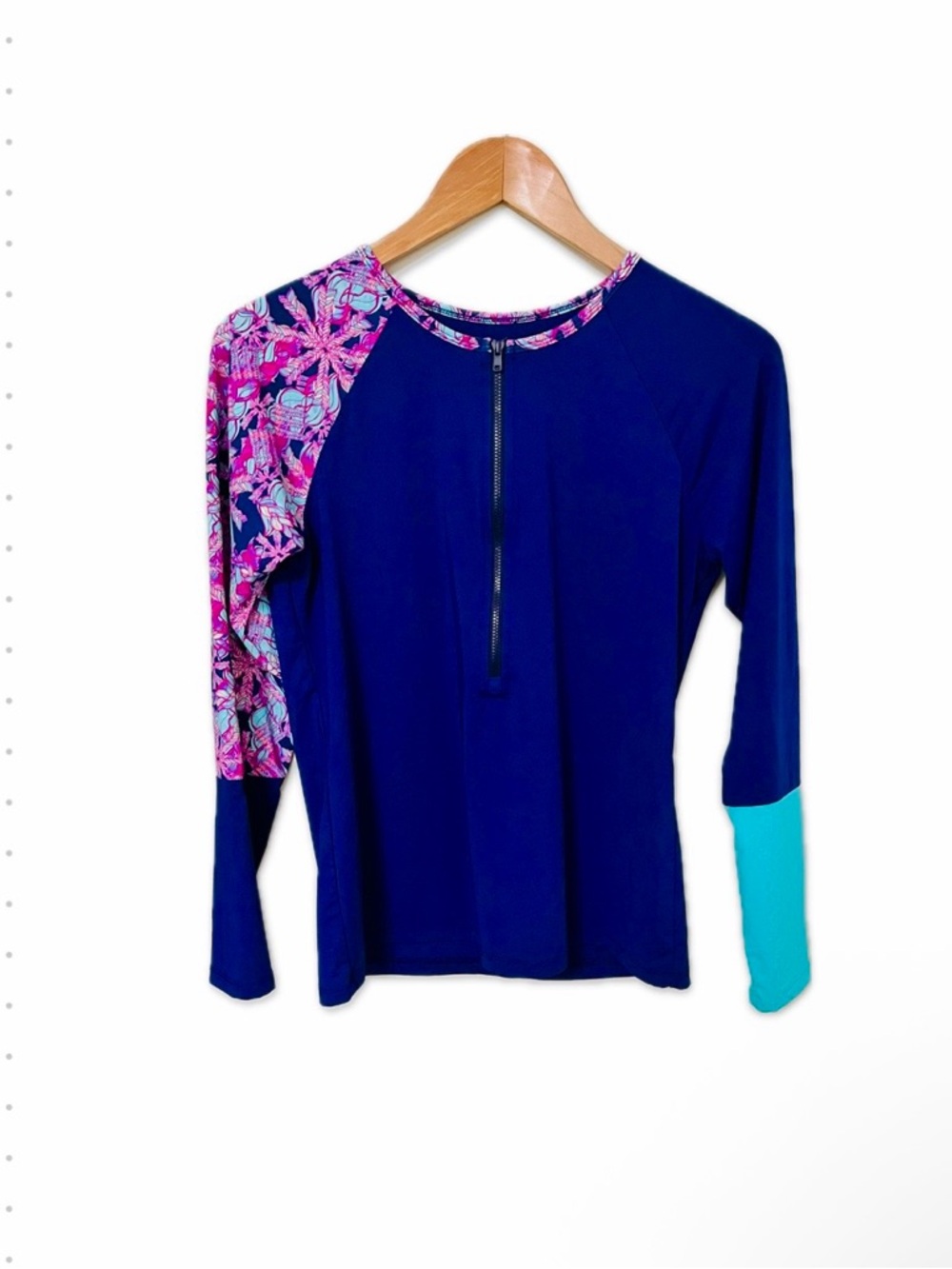 Carve Designs Kona Rash Guard M Navy Floral Swim Top Long Sleeve Floral USA Made